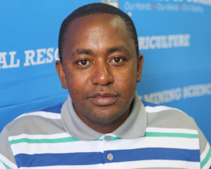 Dr Theo Tsokota
