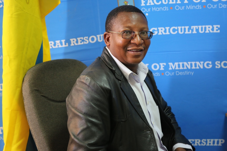 Mr Benjamin Mambende