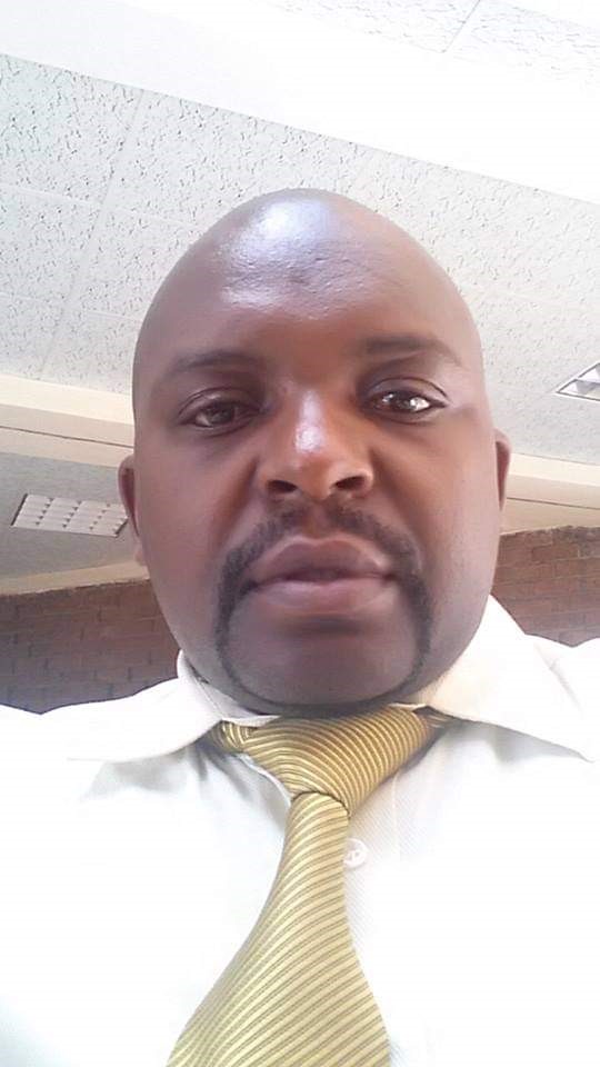 Mr Vandirai Hove