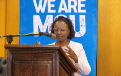 K1600_1F2A4220-560x416