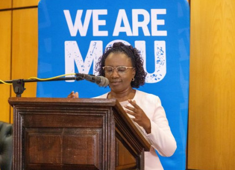 K1600_1F2A4220-560x416